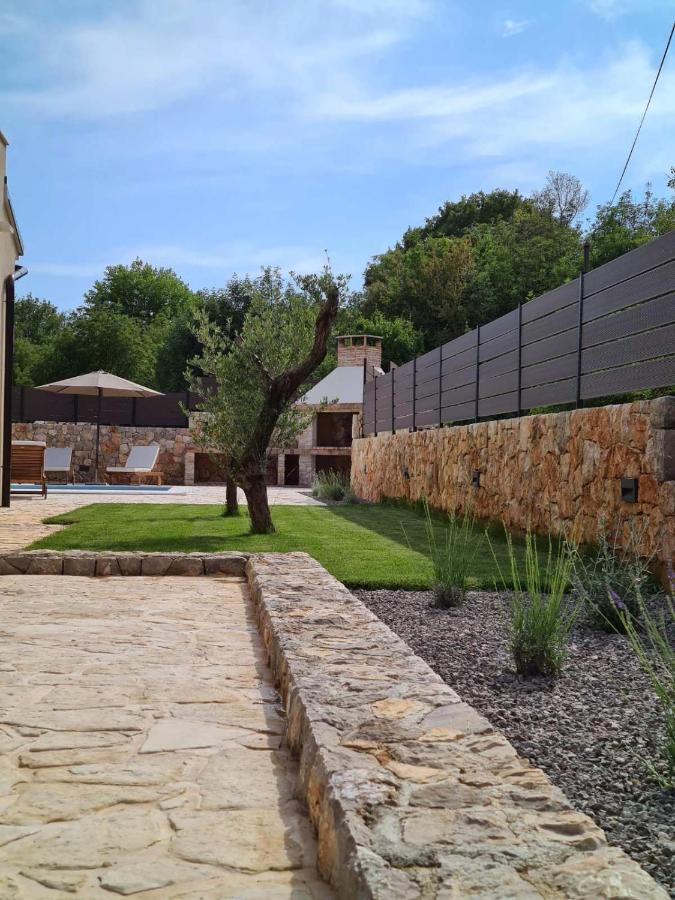 Villa Lulu Kamena Villa S Maslinikom Otok Krk Dobrinj Selo Gostinjac Krk Town Exterior photo